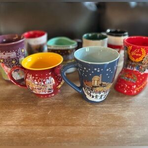 🎄🎄 SET OF 𝐄𝐈𝐆𝐇𝐓 Different CHICAGO Christkindl Market Mugs